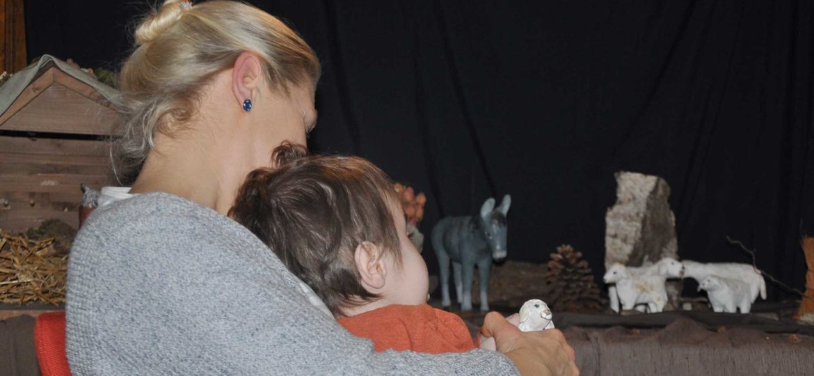 Introbild Hörer helfen Kindern Spendenmarathon Freundin für Hannes