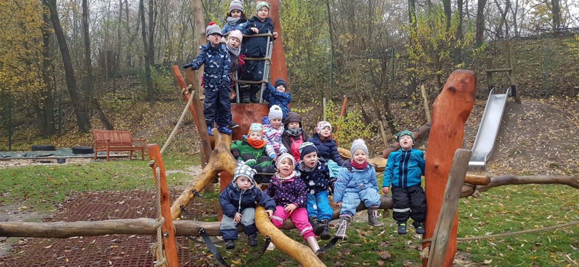 Introbild Klettergerüst finanziert durch Hörer helfen Kindern für die Kita Krümelhaus