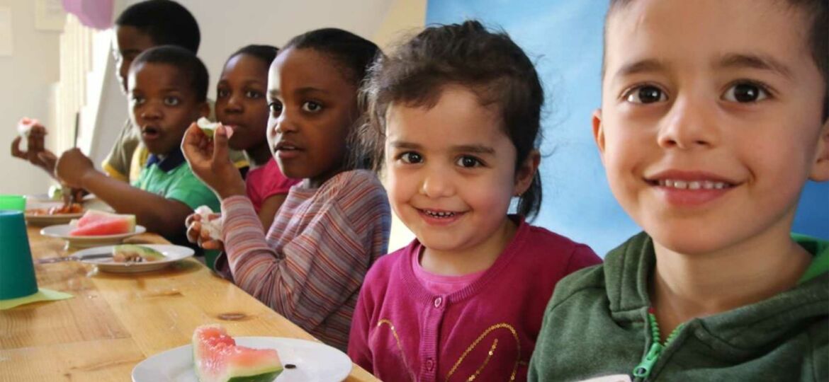 Introbild Kinderteller Neuwiedenthal erhält Spende von Hörer helfen Kindern