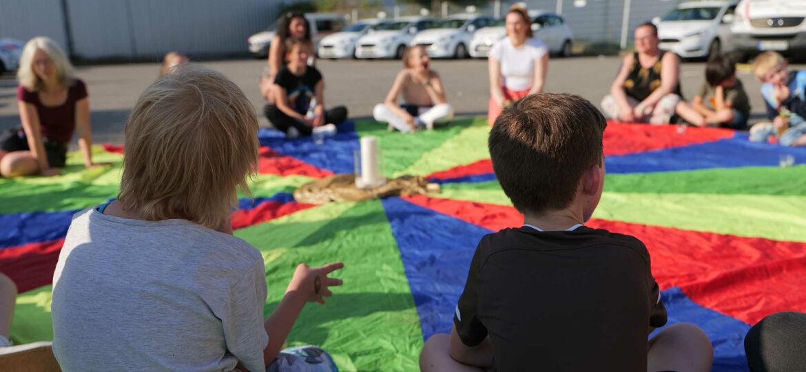 Introbild Spende an das Lacrima-Zentrum durch Hörer helfen Kindern