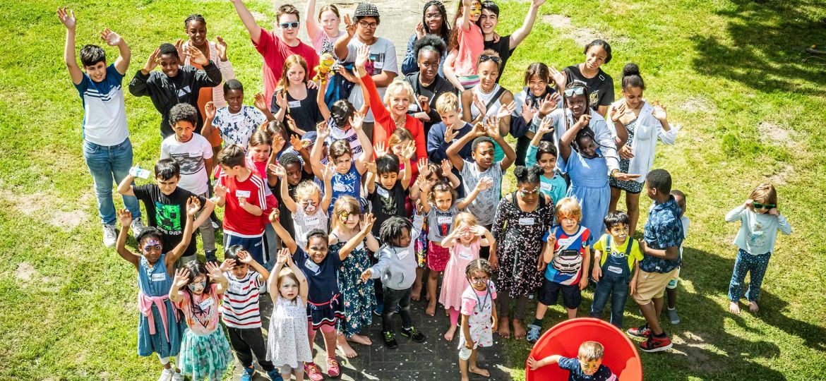 Introbild Familienfreizeit von mitKids von der Ehlerdingstiftung finanziert von Hörer helfen Kindern